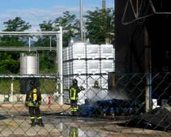 Barberino. Incidente alla ditta chimica Icap Sira? E' un'esercitazione...