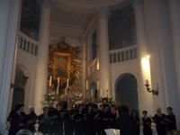 La corale Santa Cecilia incanta Sant'Onofrio