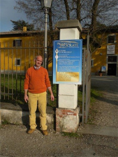 Successo di pubblico a Villa Pecori per aiutare Don Poggiali: le foto della serata