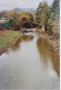 Acqua nel Carza. Un fiume di polemiche...