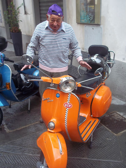 Le mitiche “vespe” in raduno a Borgo San Lorenzo. Cronaca e foto...