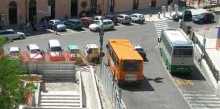 Treni e disservizi. La disperata (e inutile) ricerca del bus sostitutivo...