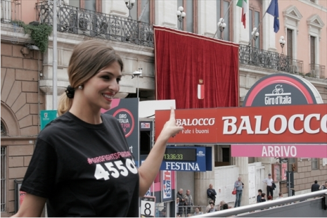 Il Giro corre per Oxfam. Cristina Chiabotto a Bari e il ruolo di Anso