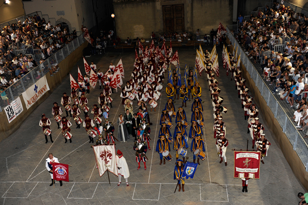 Trofeo Alessio Robertazzi, gara per sbandieratori e musici La Riavuta