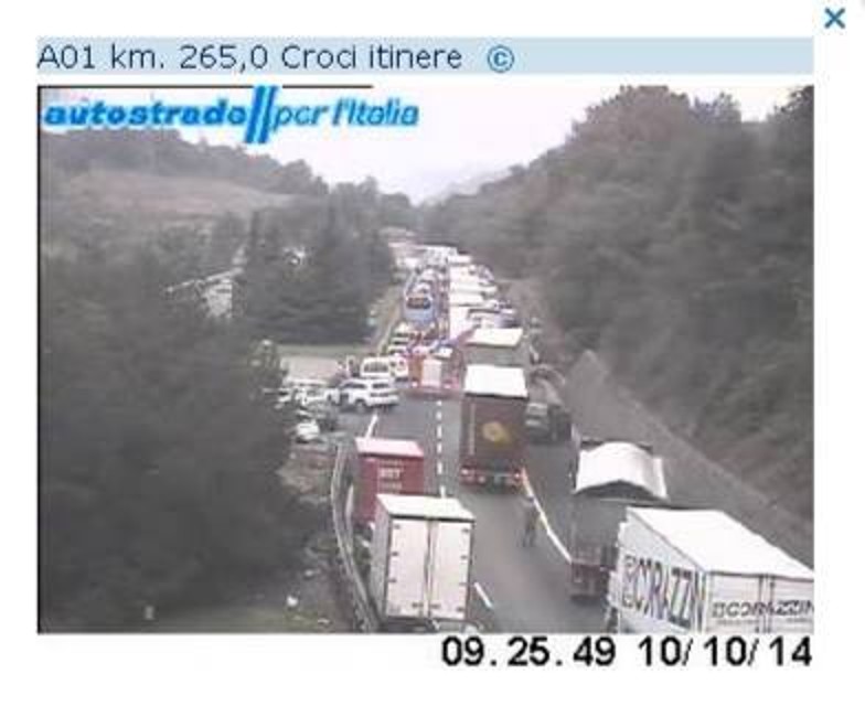 Camion in fiamme in autostrada Calenzano e Barberino