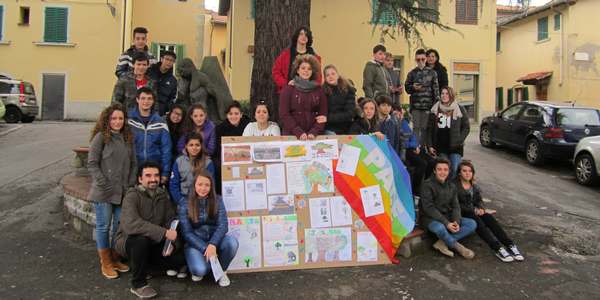 Borgo. Gli alunni e la Festa dell'Albero. Foto...