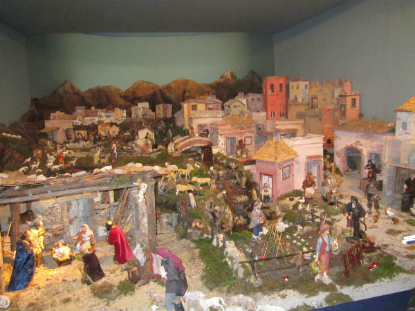 Lo splendido presepe al santuario del SS.Crocifisso di Borgo San Lorenzo