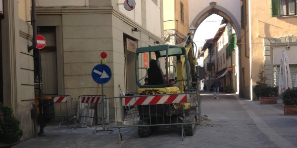 Borgo. Disagi e telefoni muti in centro per i lavori Telecom