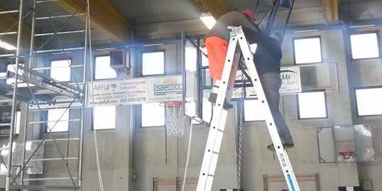 Intervento lampo al palazzetto. Salvo weekend di sport