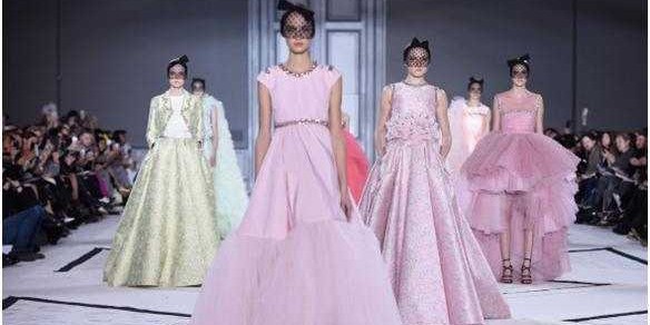 Paris Fashion Week: va in scena l’Haute Couture. La moda su OK!Mugello