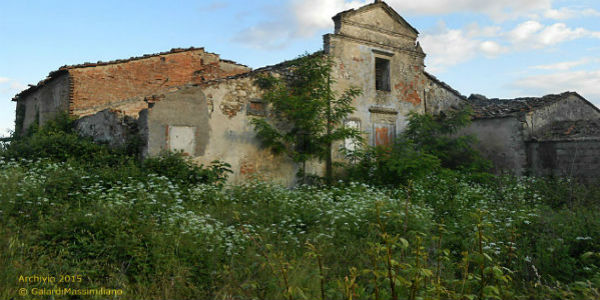 Nel borgo abbandonato di Coldaia. Foto