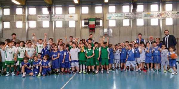 Un canestro per Silvia. Foto e cronaca del torneo