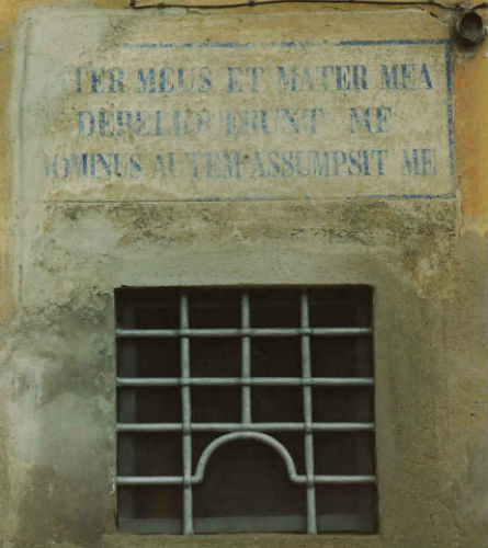 1910. Giulia, suicida a 20 anni in Mugello. La tomba restaurata