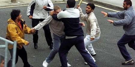 Aggressione agli studenti. Shock a Firenze