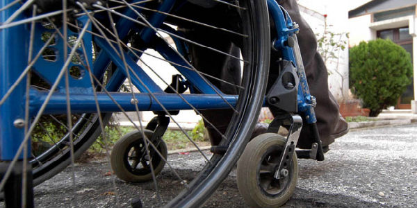 Disabile 'escluso' dal matrimonio e dal Municipio. Omoboni scrive lettera di scusa