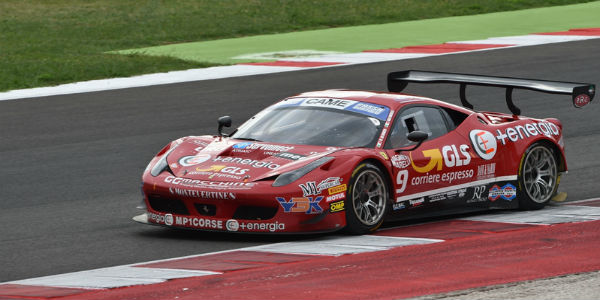 Gt. Gara di casa per Max Mugelli. E si conclude il campionato