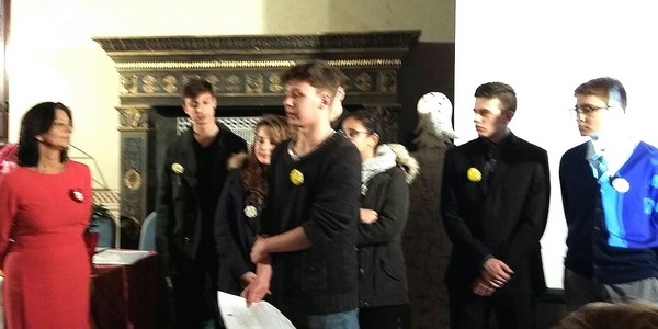 Femminicidio. Studenti contro, a Borgo. Con tante domande