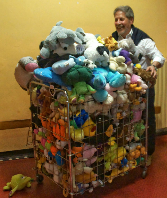 Mugello 88/STM segna un canestro per il Meyer