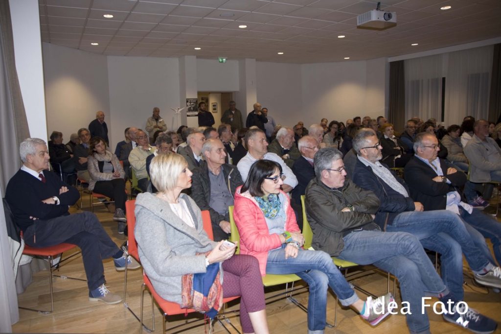 Cocchi, Luchi e Lotti, cronaca dell'incontro. Assenti PD e Amministrazione.