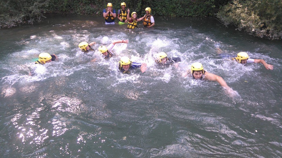 Boom di turisti (anche esteri) a discendere la Sieve con i gommoni di T-Rafting