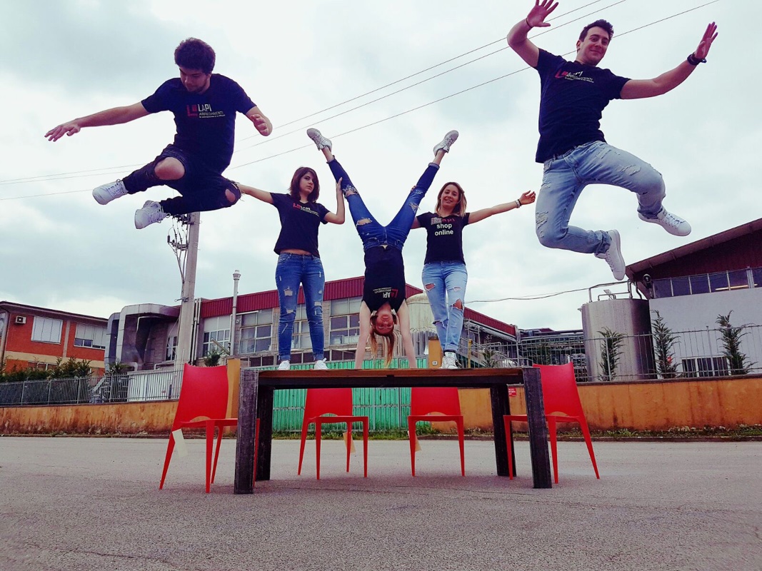 Lapi Arredamenti. Nasce X-TUBE Natura con mobili in legno di recupero e tubi in acciaio