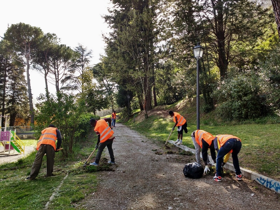 gruppo migranti ronta 2017 2