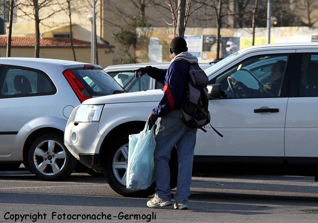 Ambulanti, rivoluzione a Borgo. Divieto per ospedale, centro e Viali