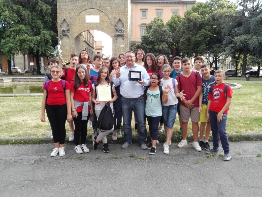 I ragazzi di Scarperia premiati per il video su cibo e alimentzione