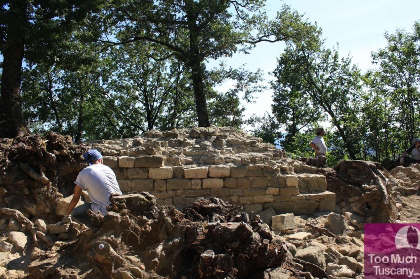 Lavori a Montaccianico. Presentazione pubblica delle novità dagli scavi