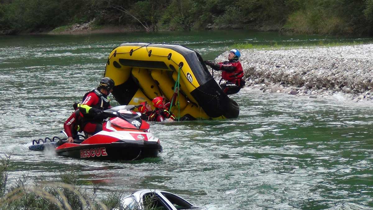 Corso per Tecnico Soccorritore Fluviale e Alluvionale per 14 volontari della protezione civile