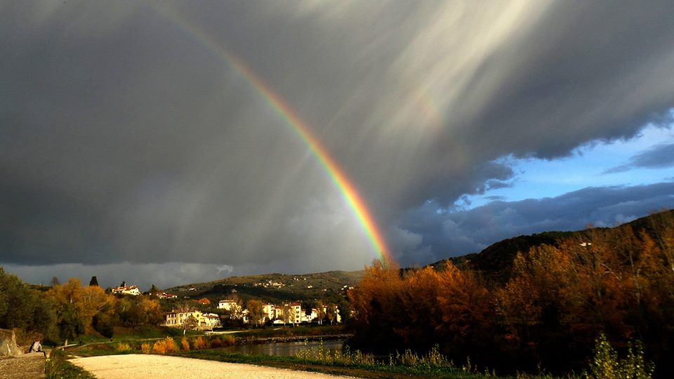 Arcobaleno sull'Arno. Foto del giorno