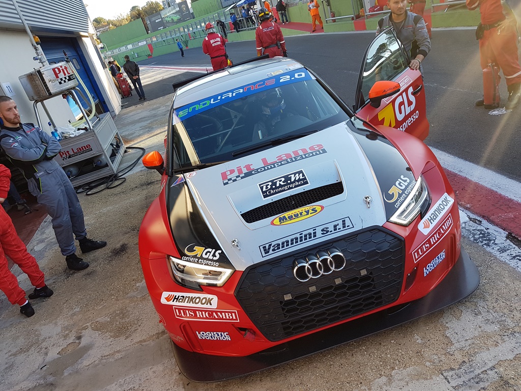 Il trio Molino-Mugelli-Vannini conclude al 2° posto la due ore di Vallelunga