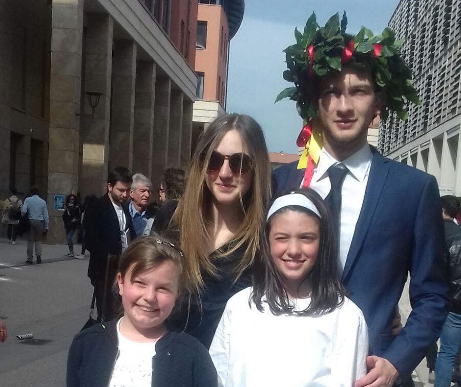Laurea. Tanti auguri ad Andrea Burrini, neo-dottore in Economia Aziendale