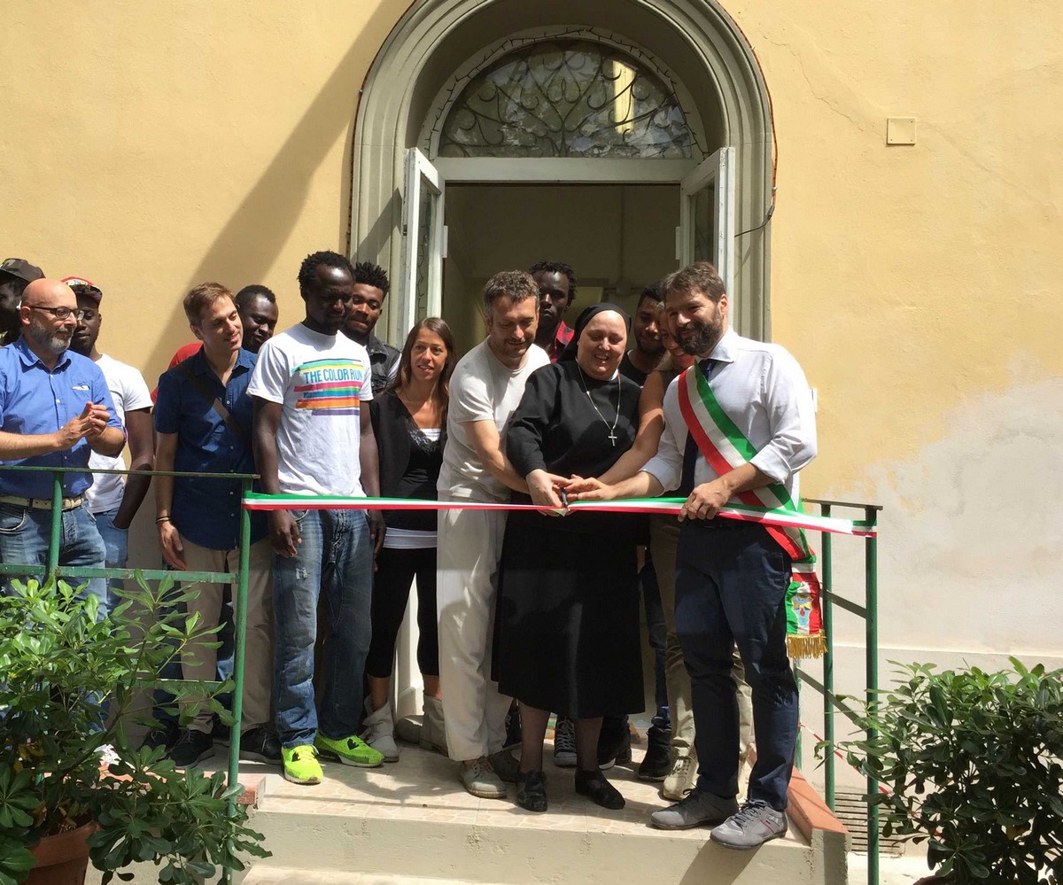 CasAmica.  A Dicomano il centro per migranti accoglie anche le famiglie sotto sfratto