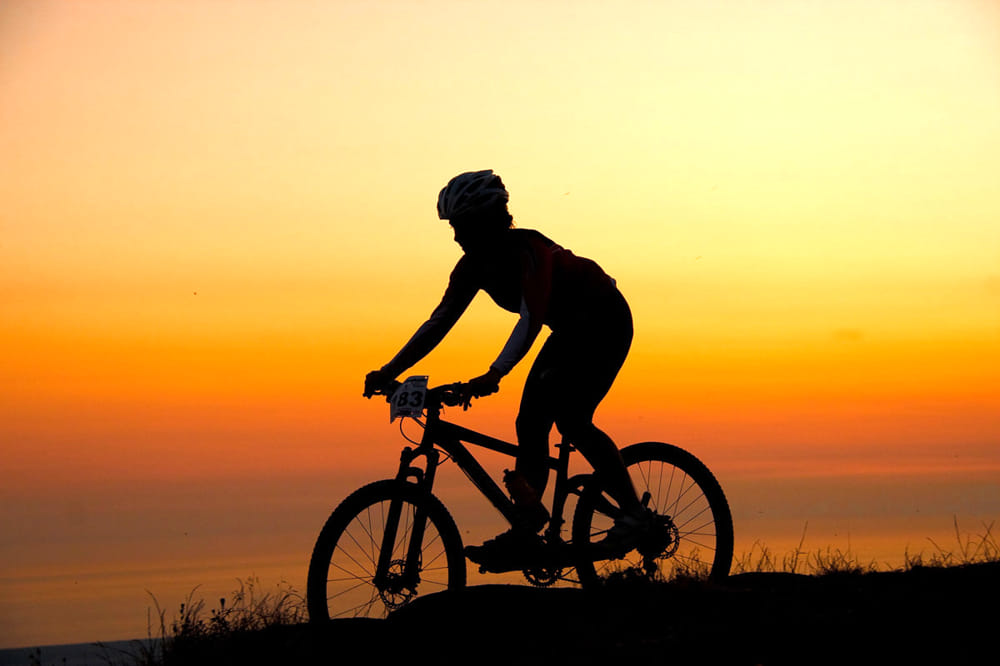 Etnica. Domani 'lucciolata' in bici. Info