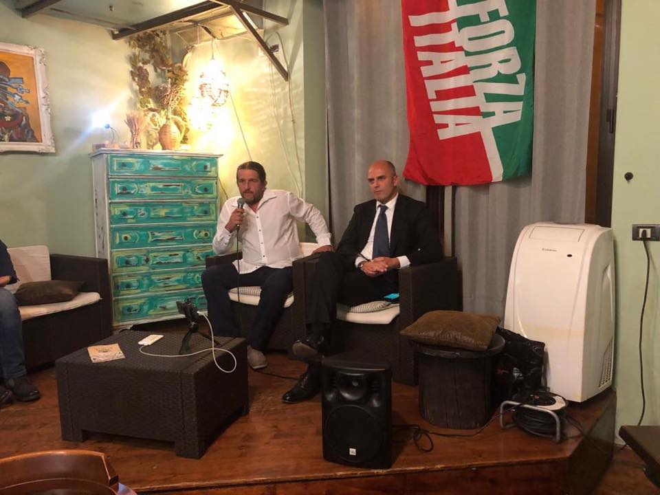 Incontro ravvicinato con l’Onorevole Stefano Mugnai, di Forza Italia. Video