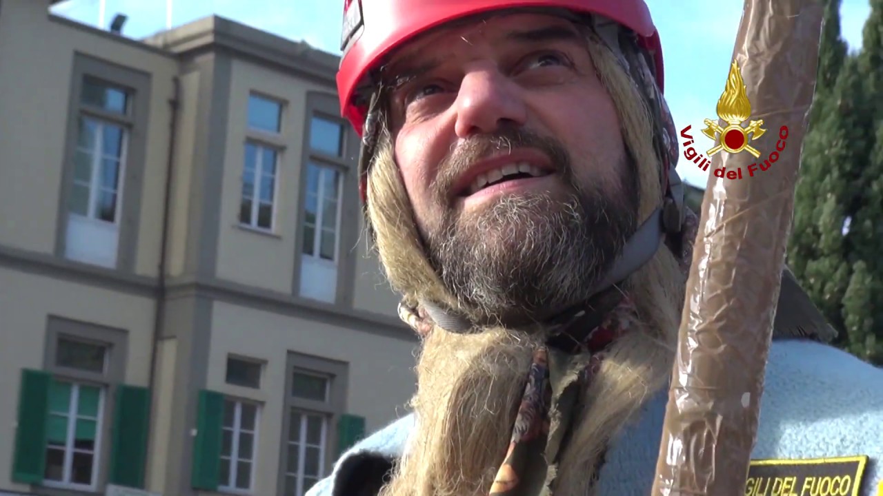 Meyer. La Befana dei pompieri era 'mugellana'. E a San Piero è arrivata con il Treno a Vapore