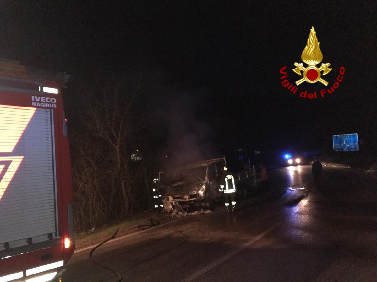 San Piero. Riaperta la strada ghiacciata dopo l'incendio