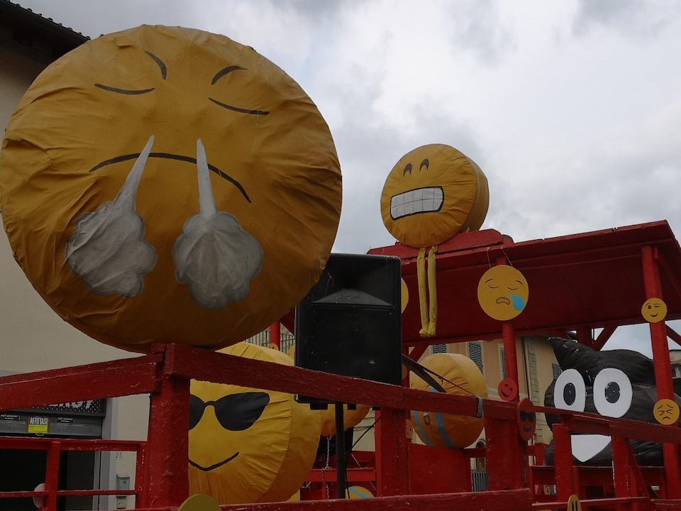 Carnevale Mugellano 2019. Successo straordinario per la seconda sfilata