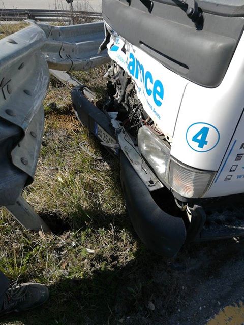 Cornocchio. Incidente al furgone, arriva Pegaso