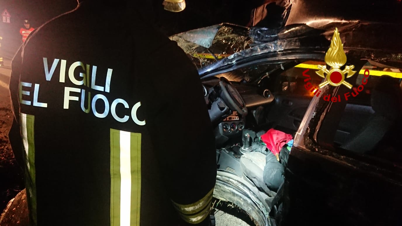 Incidente nella notte a La Torre. 35enne in codice rosso