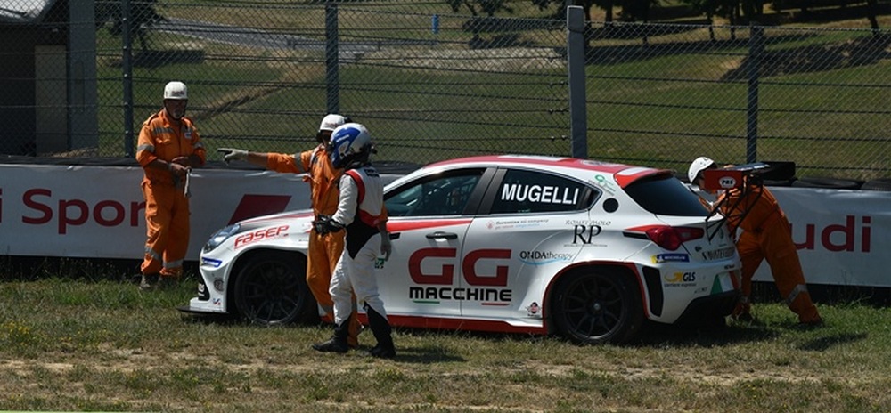 Tcr Italy. Gara di casa ancora stregata per Max Mugelli