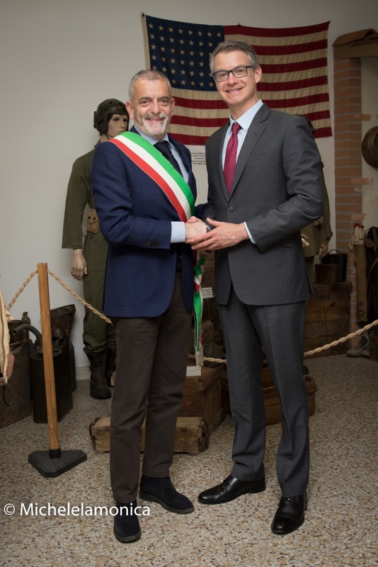 Museo-della-guerra-console-americano7-4 May 2019