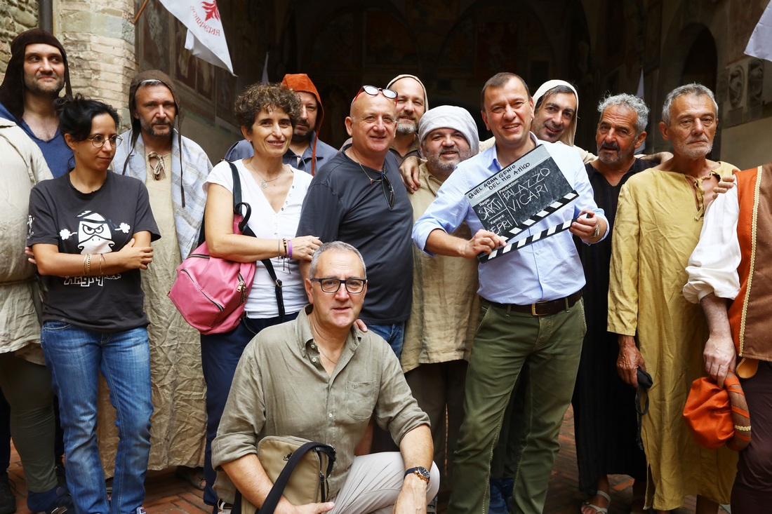 Palazzo dei Vicari set per un film su Leonardo da Vinci. Con Sergio Forconi e Daniela Morozzi