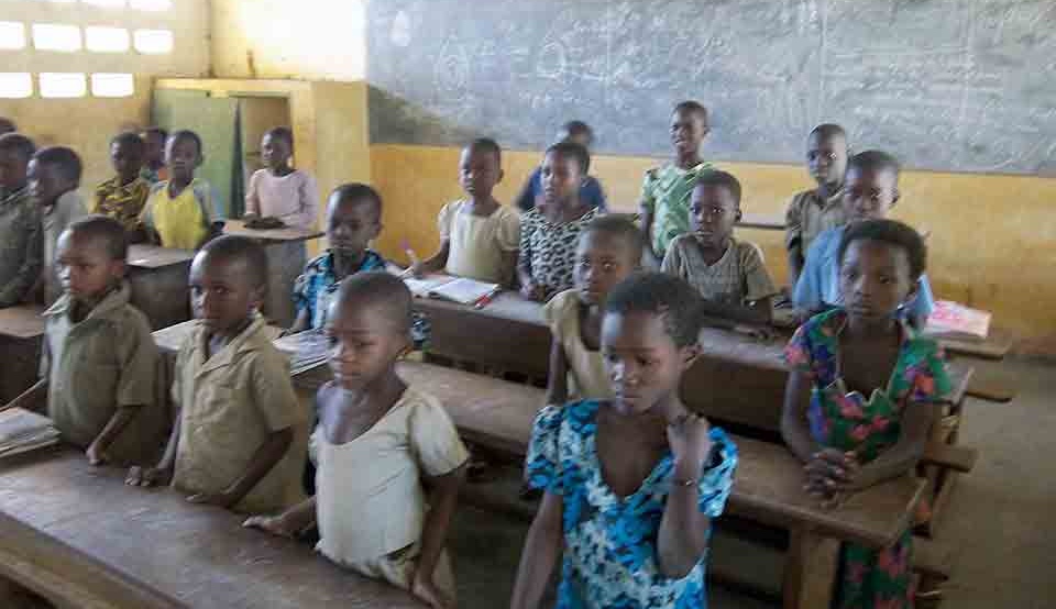 SoS Scuola. L'appello ai mugellani di Don Pasquale Poggiali per l'istruzione nella missione