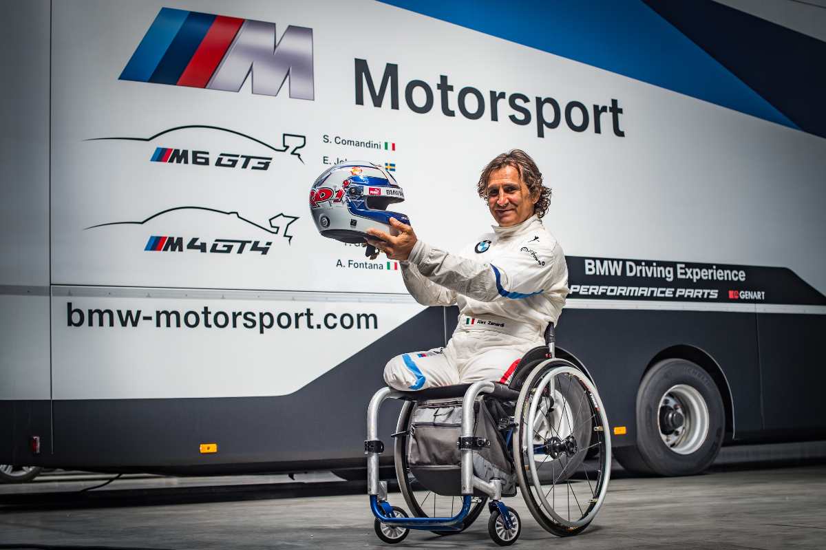 Alex Zanardi in pista al Mugello