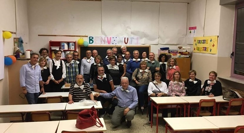 Foto dell'annata '60 -  50 anni dopo la prima elementare.