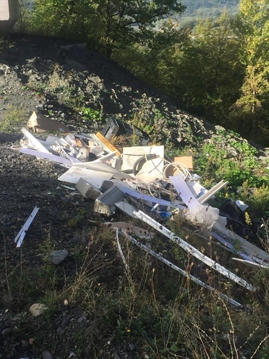 Discarica in via del fossato a Barberino