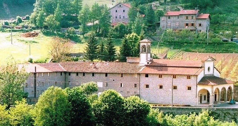 Tre rivoli formano un fiume. La storia del convento di Quadalto
