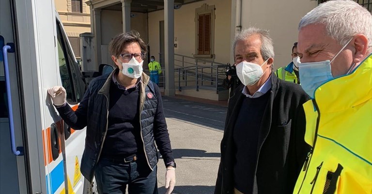 La consegna delle mascherine